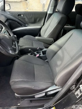 Toyota Corolla verso 2.2Dcat 7местна - 11 € / 21.51 лв. - 85014166 6