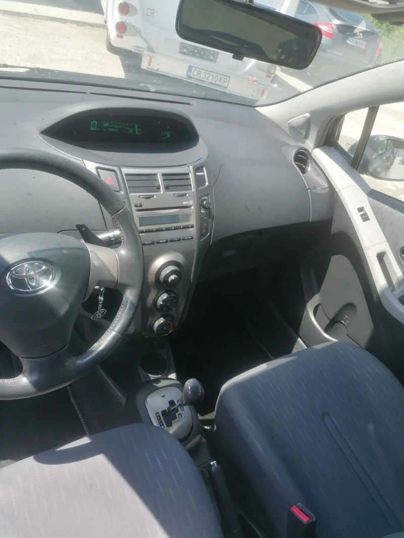 Toyota Yaris, снимка 9 - Автомобили и джипове - 47007937