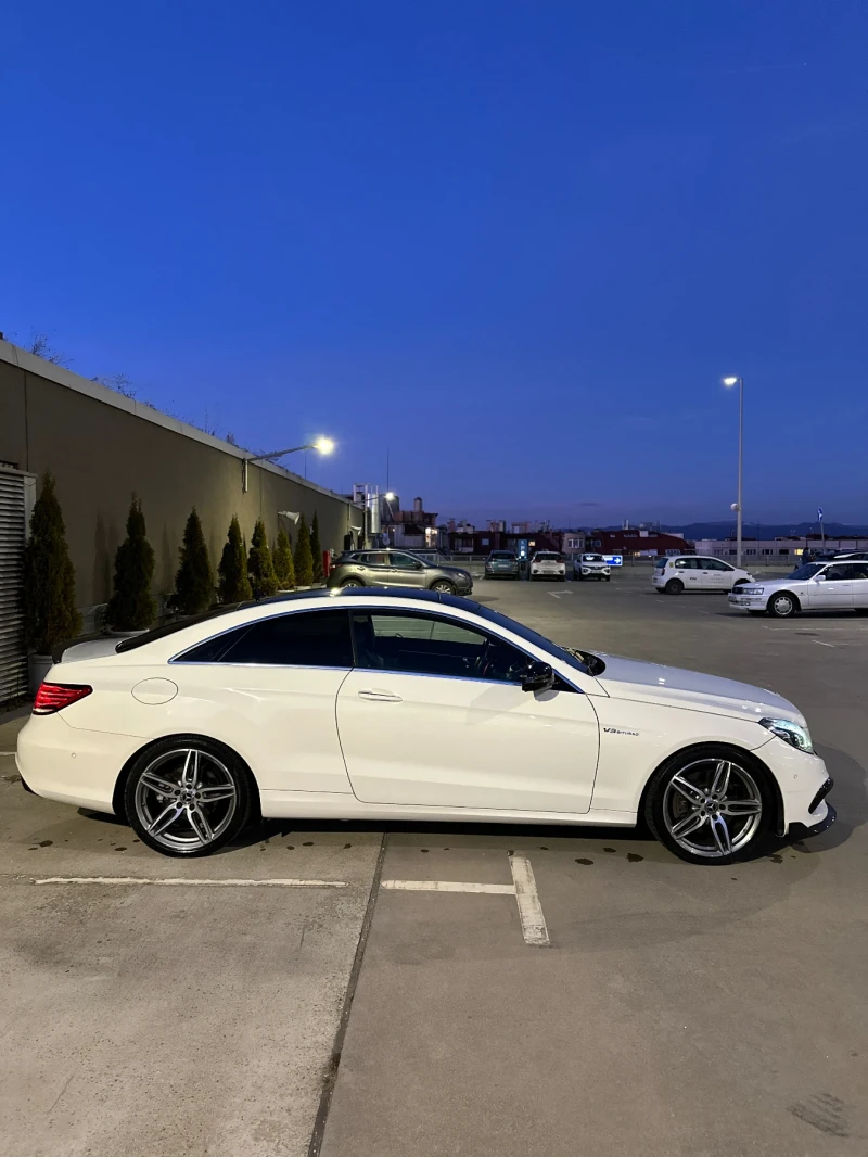 Mercedes-Benz E 400 AMG COUPE, снимка 3 - Автомобили и джипове - 48376813