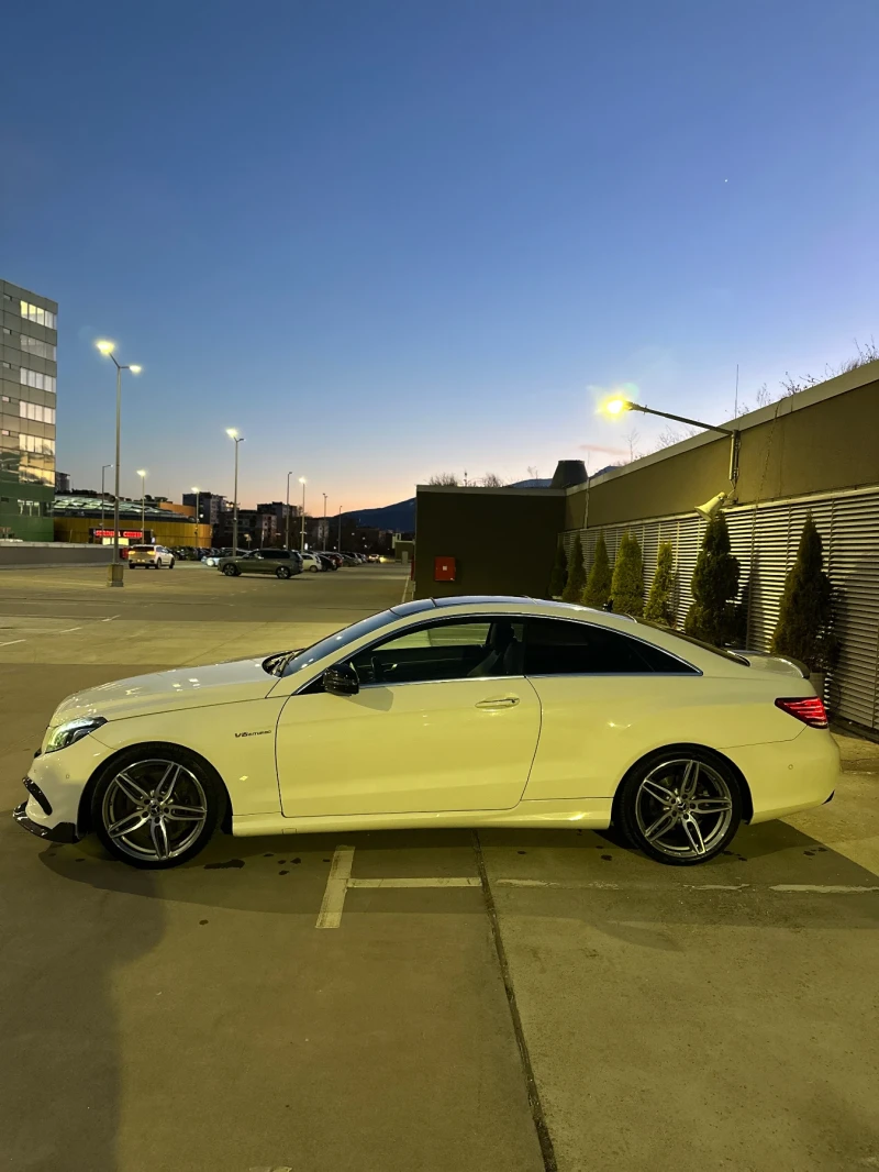 Mercedes-Benz E 400 AMG COUPE, снимка 6 - Автомобили и джипове - 48376813