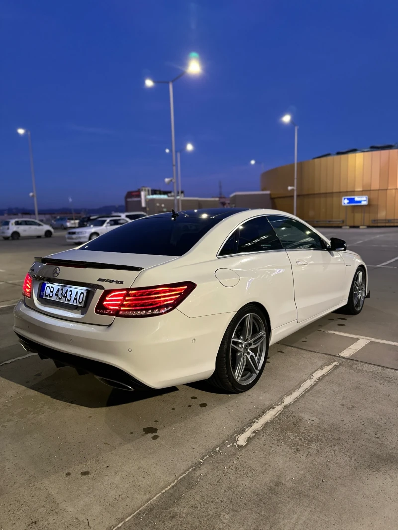 Mercedes-Benz E 400 AMG COUPE, снимка 4 - Автомобили и джипове - 48376813