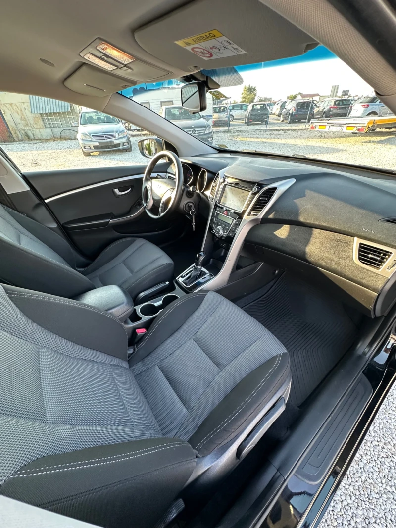 Hyundai I30 1.6 CRDI Автоматик Facelift Full, снимка 11 - Автомобили и джипове - 52155241