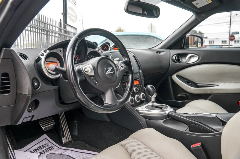 Nissan 370Z * TOURING* АвтоКредит* (ЦЕНА ДО БГ), снимка 8 - Автомобили и джипове - 52554493