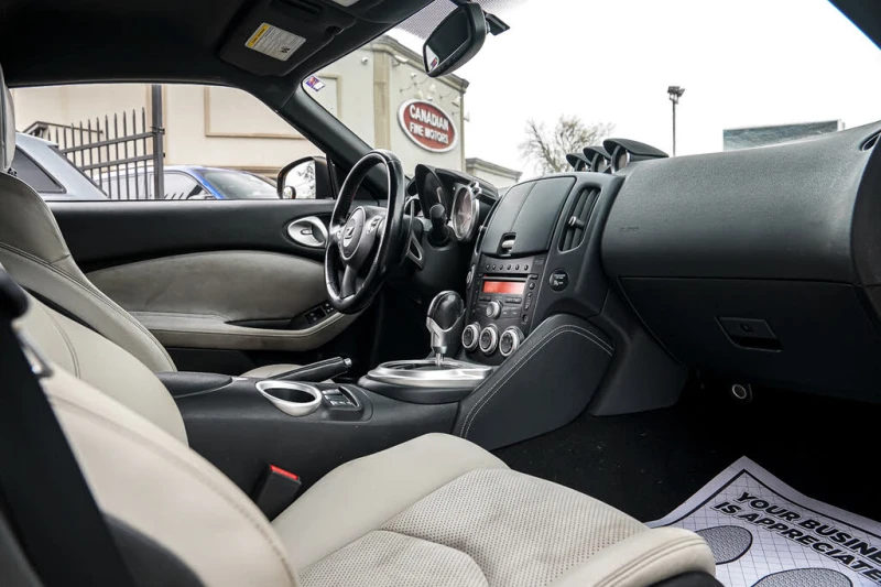 Nissan 370Z * TOURING* АвтоКредит* (ЦЕНА ДО БГ), снимка 11 - Автомобили и джипове - 52554493