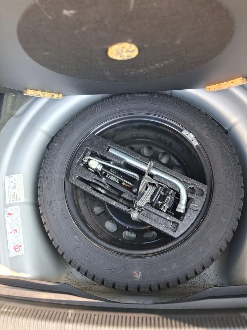 VW Golf, снимка 6 - Автомобили и джипове - 52789531