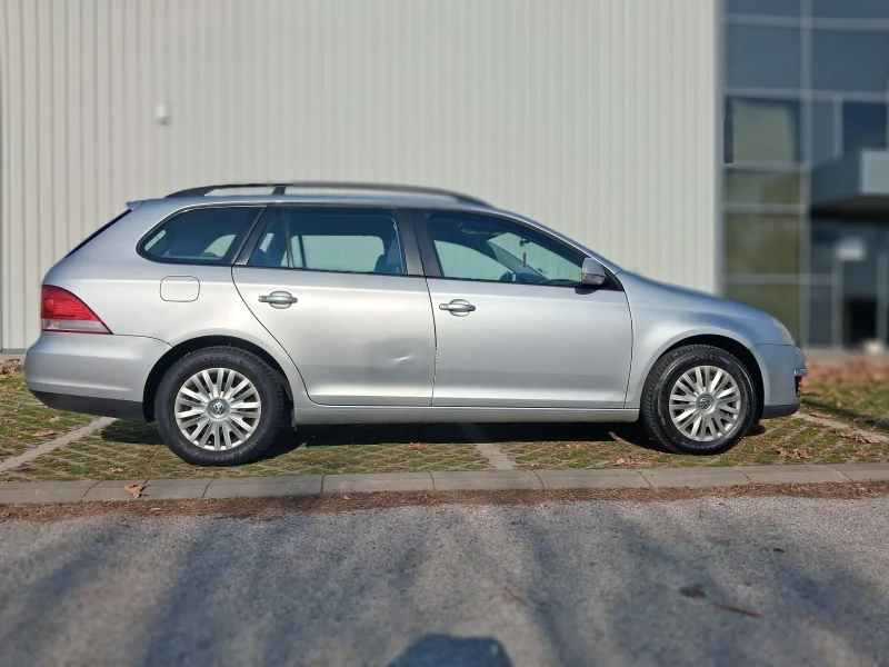 VW Golf, снимка 4 - Автомобили и джипове - 52789531