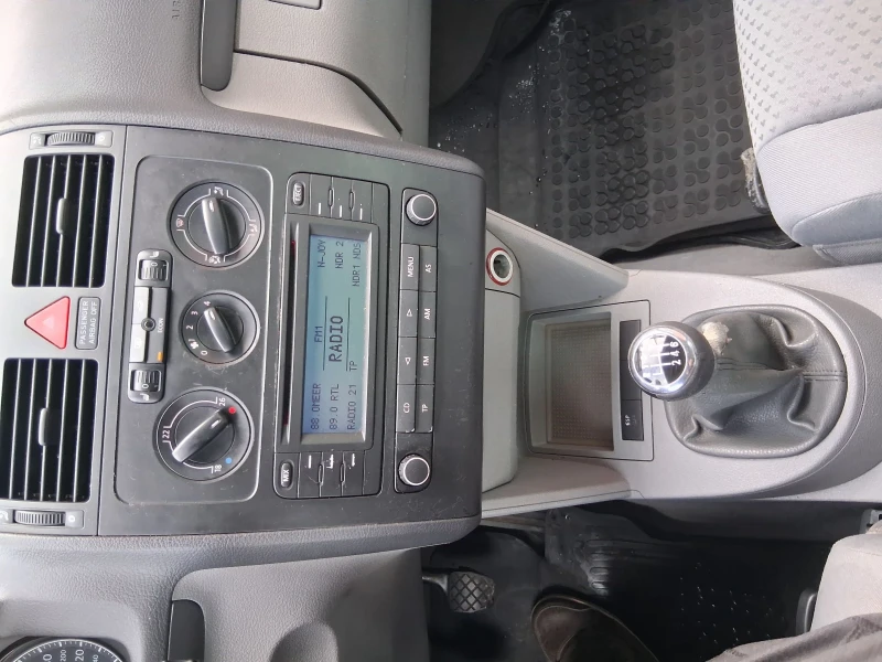 VW Touran 1.9 тди 101коня 6 скорости Внос Германия , снимка 7 - Автомобили и джипове - 52829080