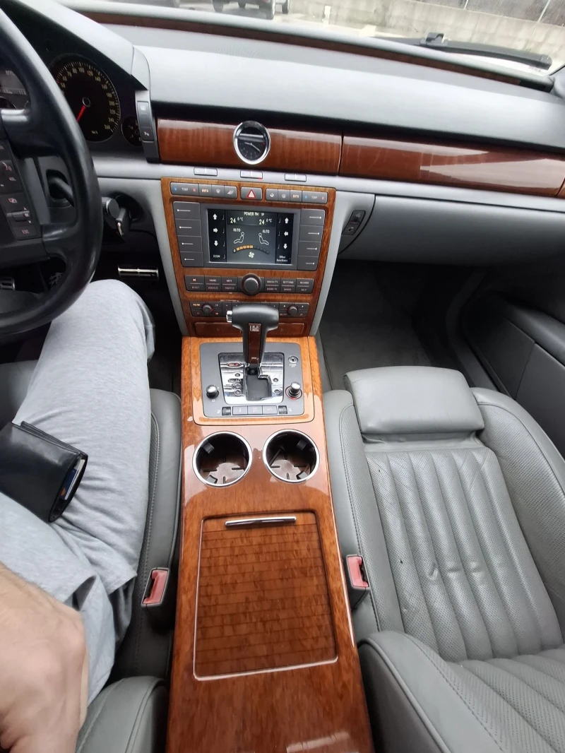 VW Phaeton 3.2 V6, LPG, Бартер, снимка 8 - Автомобили и джипове - 52965523