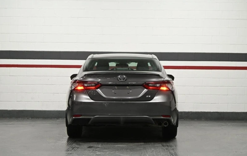 Toyota Camry Toyota Camry* SE FWD* АвтоКредит* (ЦЕНА ДО БГ), снимка 5 - Автомобили и джипове - 53048537