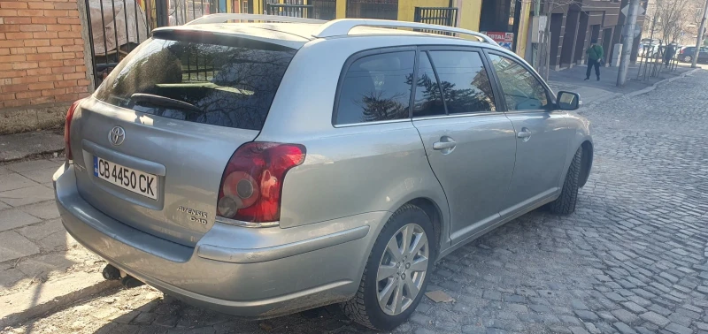 Toyota Avensis С проблем омасляване