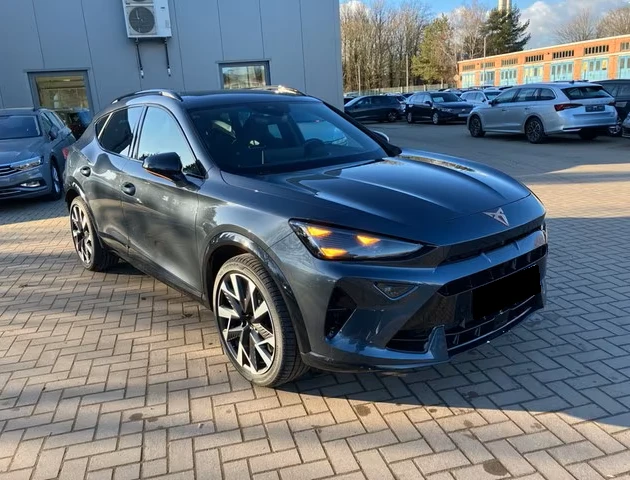 Cupra Formentor VZ* 4Drive* PANO* DISTR* KEYLESS* CAM* 