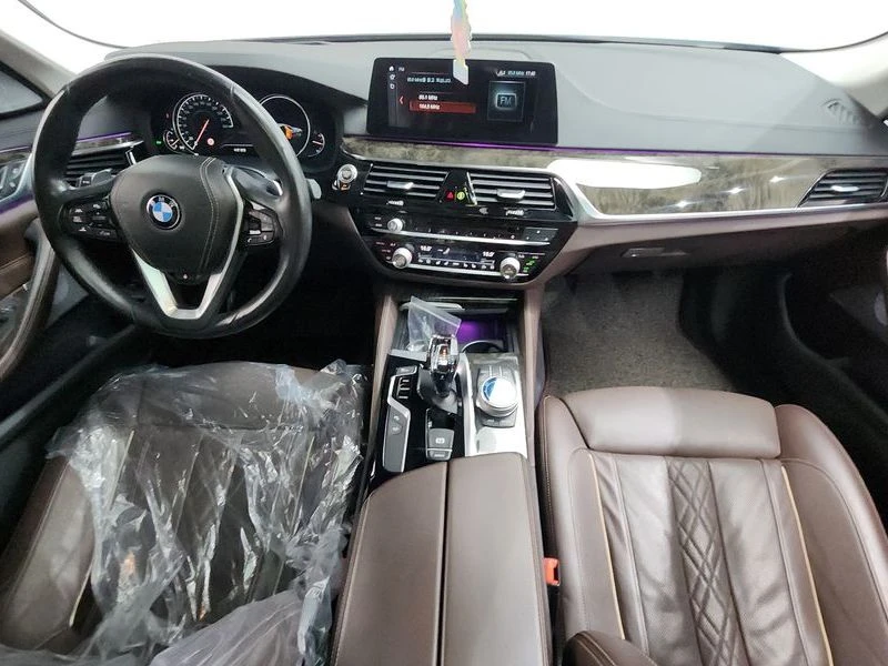 BMW 540 540i xDrive Luxury Plus| 340к.с.| ВКЛ.ТЕХНОТЕСТ, снимка 7 - Автомобили и джипове - 55573577