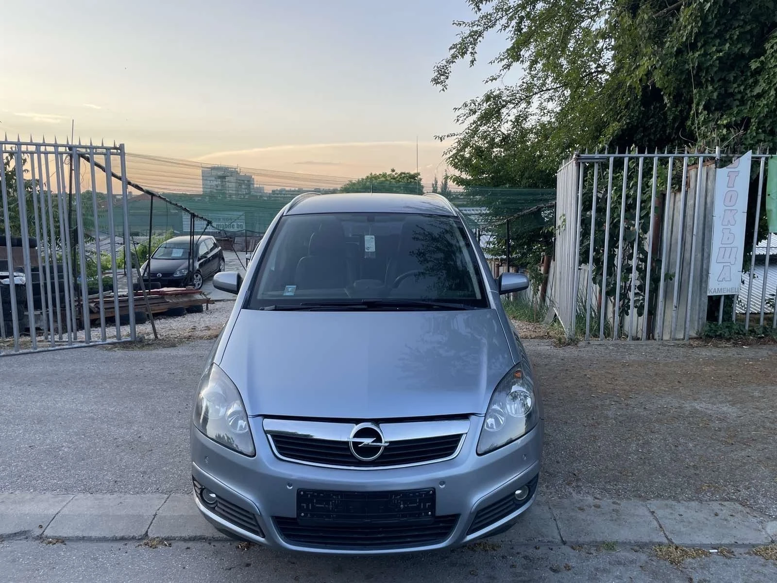 Opel Zafira 1.9CDTI, 120кс, NAVI, COSMO, ИТАЛИЯ - изображение 2