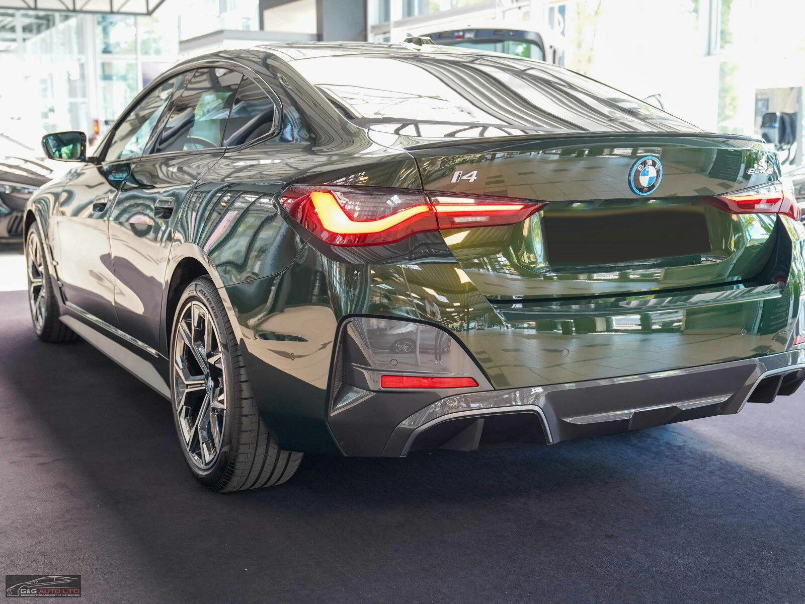 BMW i4 M-SPORT/340HP/HUD/NAVI/CAM/577v - изображение 3