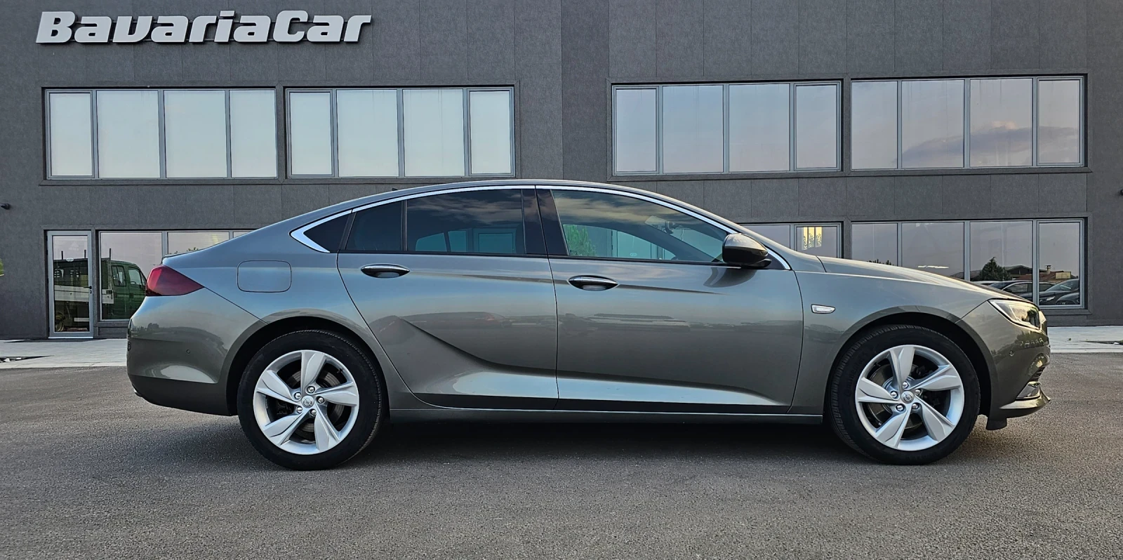 Opel Insignia  2.0 Bi Turbo D 4x4, 209ps/EXCLUSIVE/Kam./HUD/Bose - изображение 8