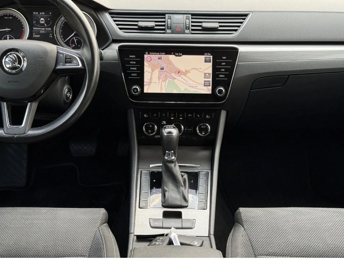 Skoda Superb 2.0TDI* 2020* Style* Matrix* Камера* ACC* Germany - изображение 9