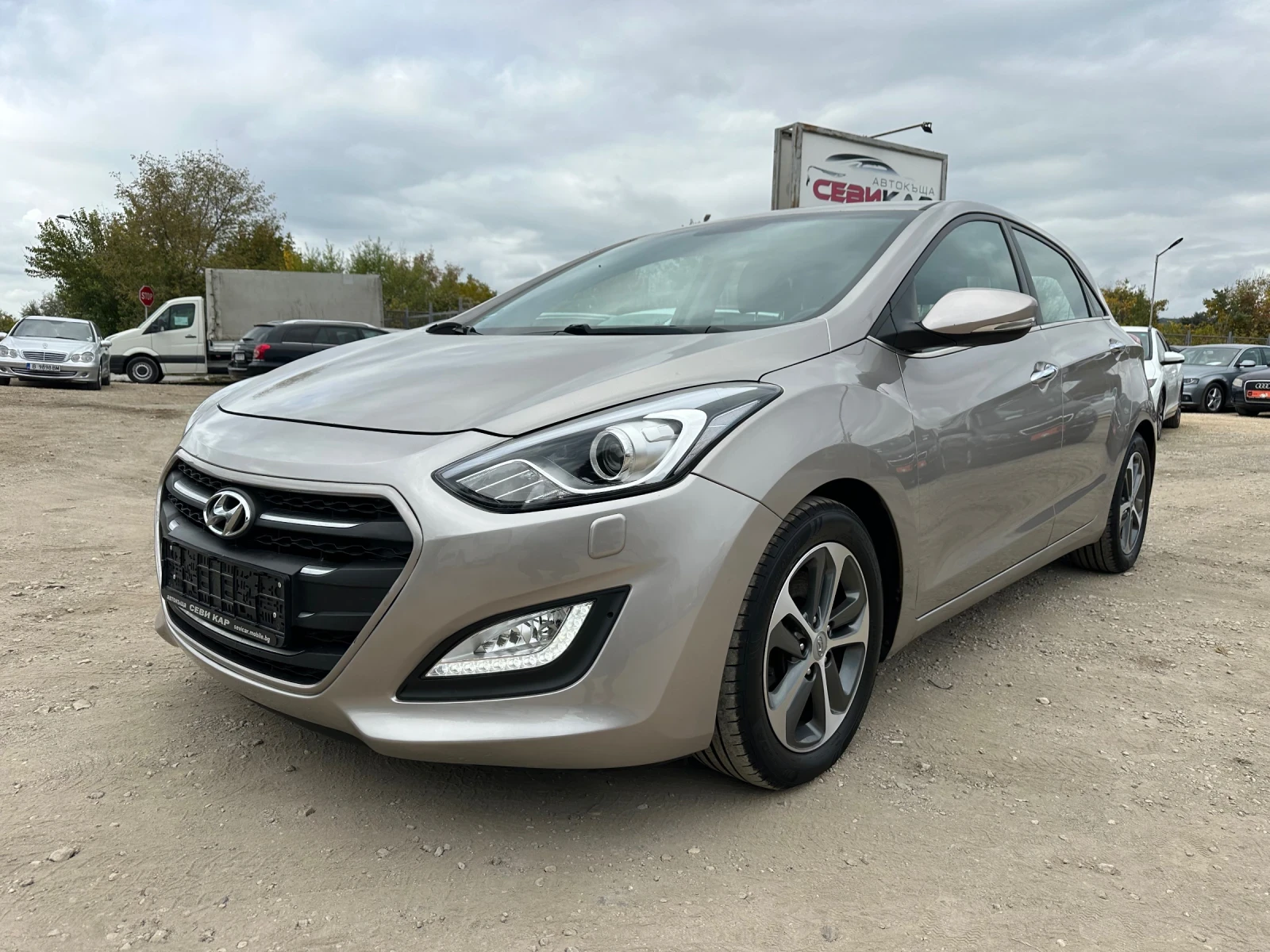 Hyundai I30 1.6crdi, Led, Xenon, Keyless Go!  - изображение 3