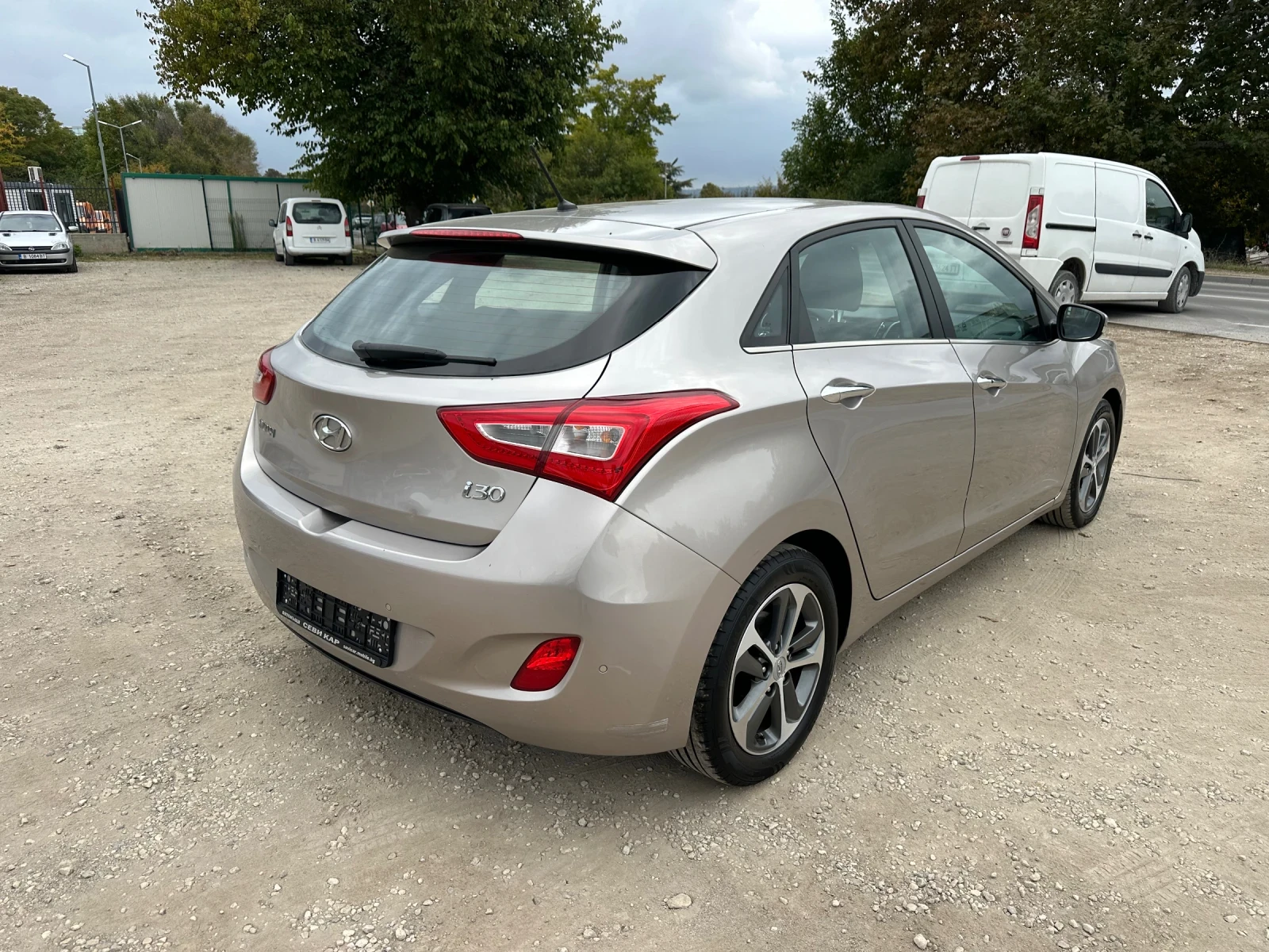 Hyundai I30 1.6crdi, Led, Xenon, Keyless Go!  - изображение 7