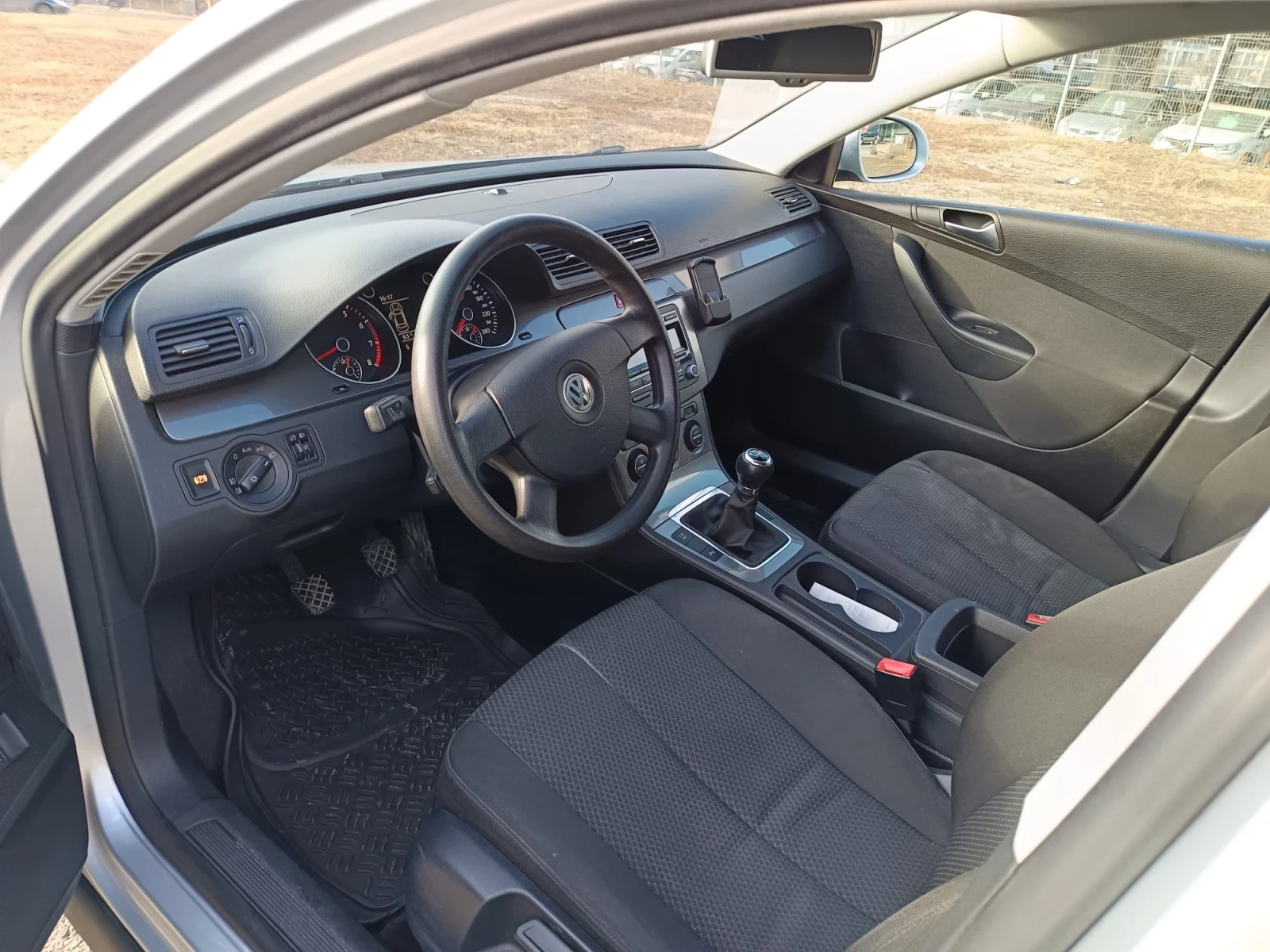 VW Passat 1, 4  | Mobile.bg   12