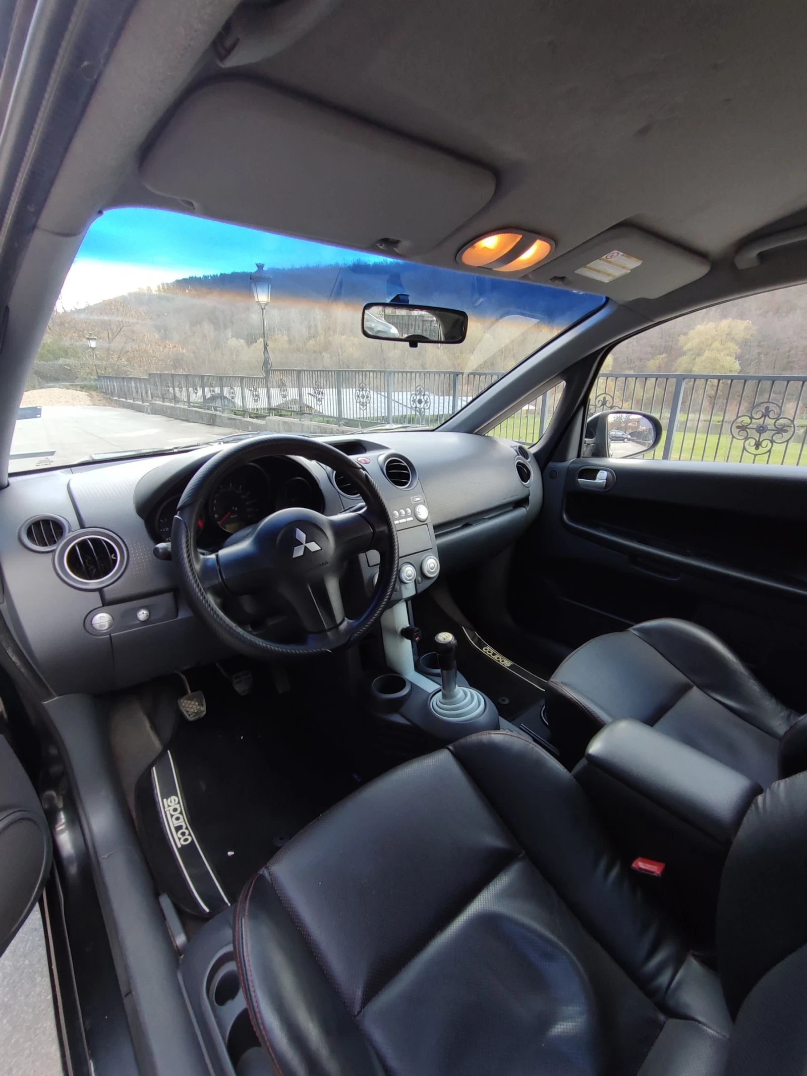 Mitsubishi Colt  - изображение 5