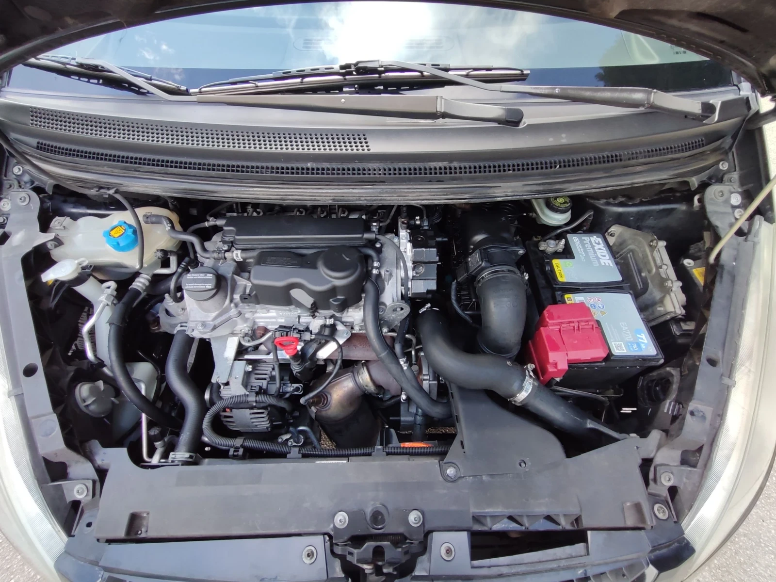 Mitsubishi Colt  - изображение 9