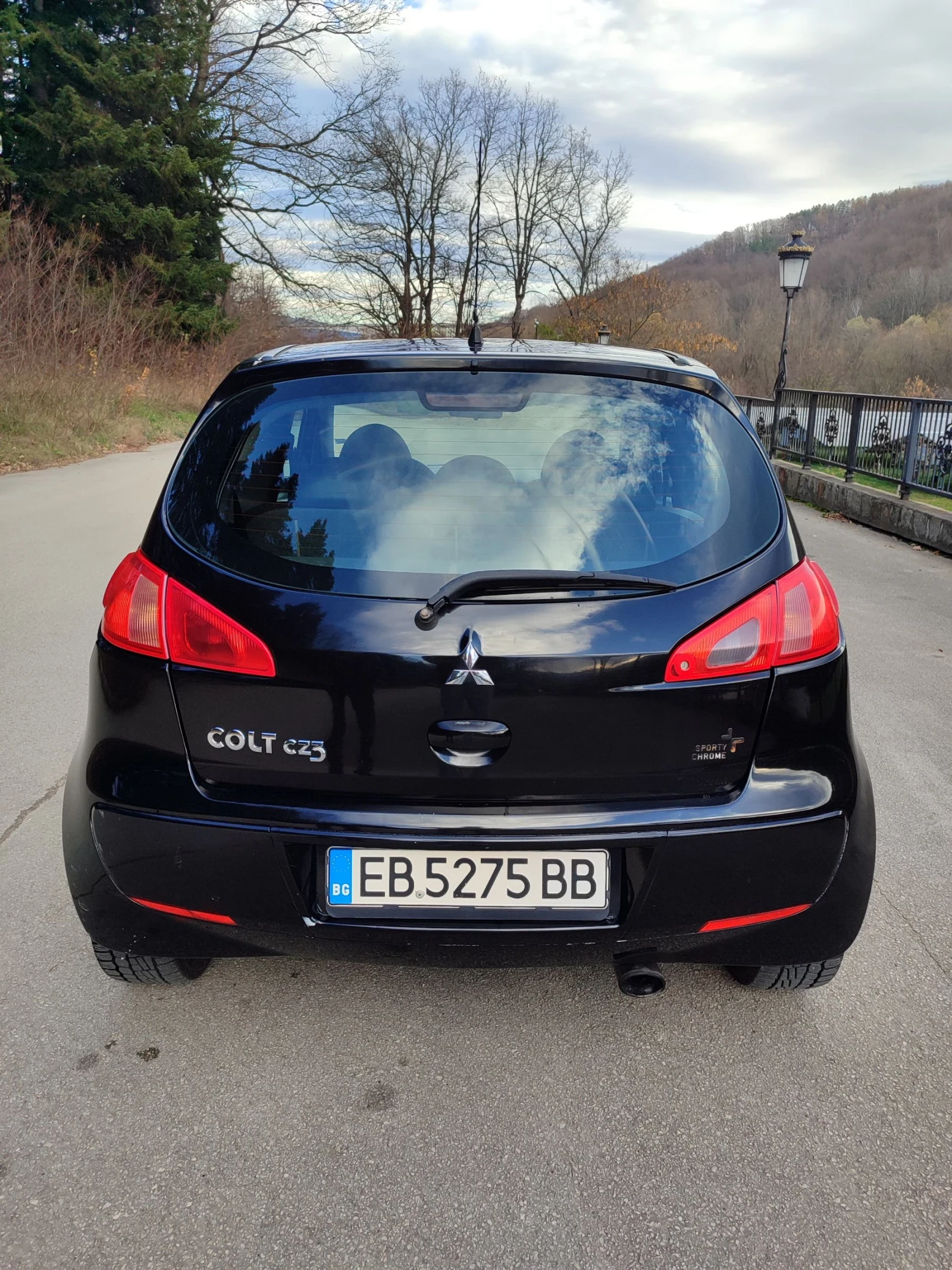 Mitsubishi Colt  - изображение 4