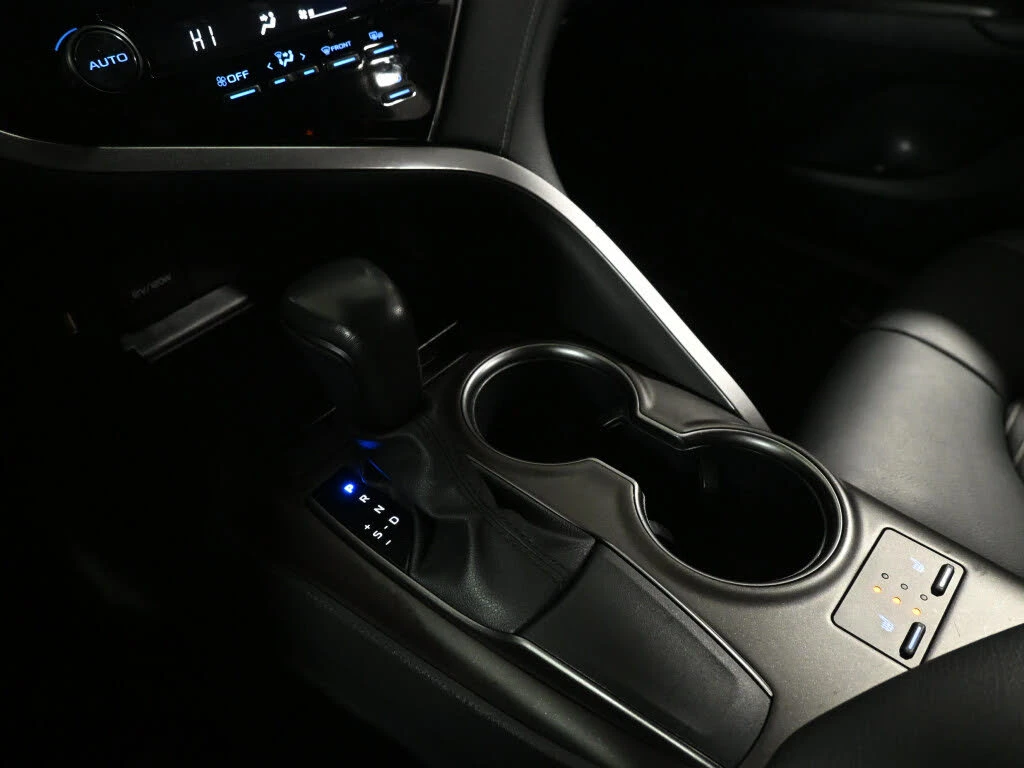 Toyota Camry Toyota Camry* SE FWD* ����������* (���� �� ��) | Mobile.bg � ����������� 10