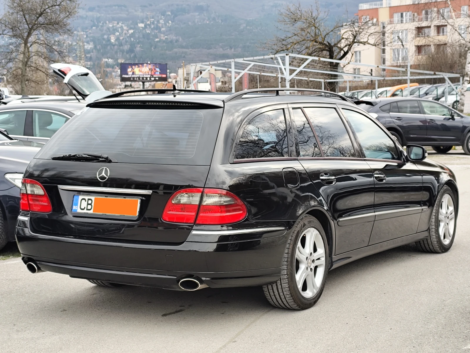 Mercedes-Benz E 280 3.0CDi* АВТОМАТИК* КОЖА* KLIMATRONIK* , снимка 4 - Автомобили и джипове - 53932563