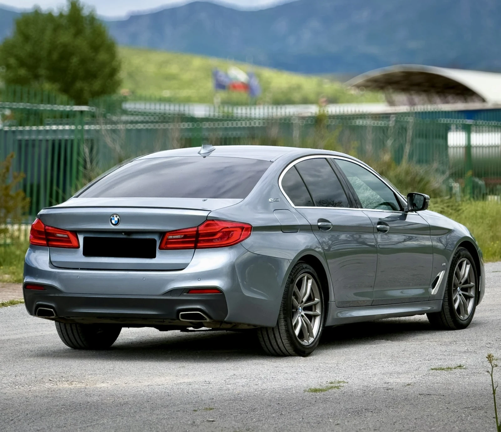BMW 530E I Performace G30, снимка 5 - Автомобили и джипове - 54063382