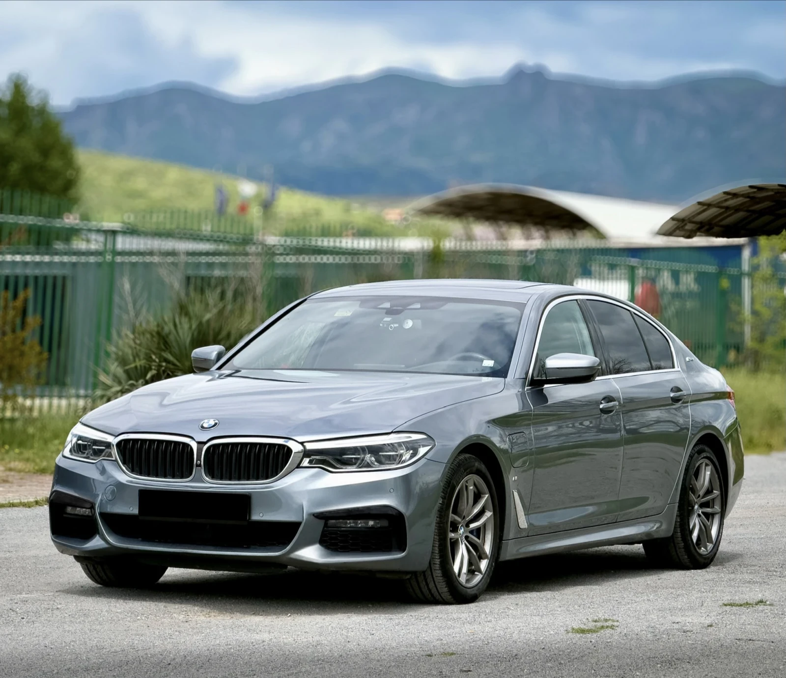 BMW 530E I Performace G30, снимка 2 - Автомобили и джипове - 54063382