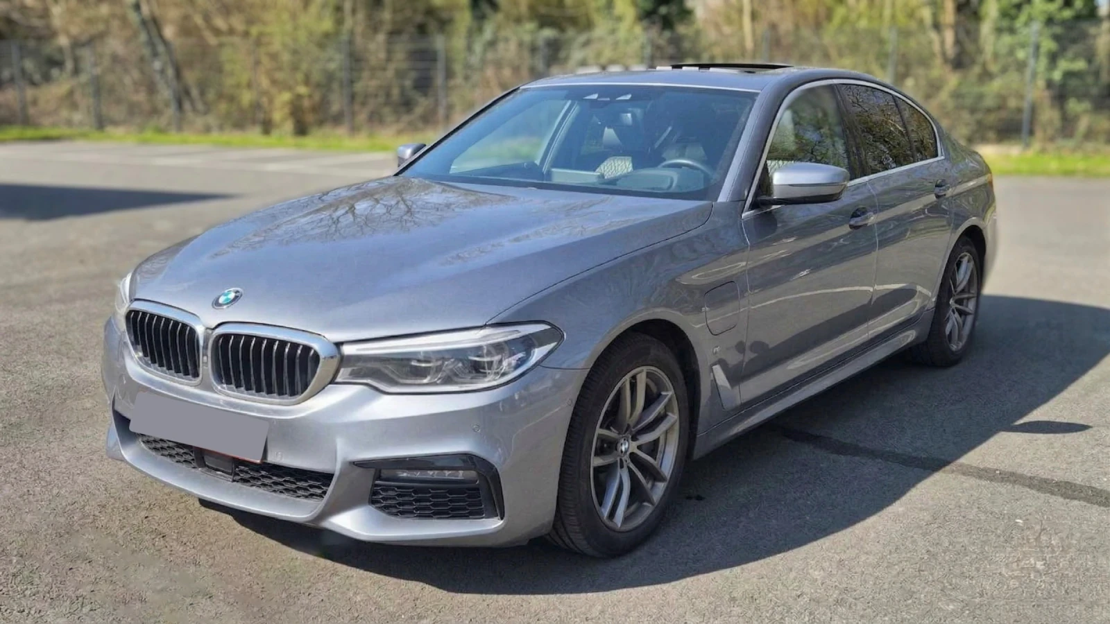 BMW 530E I Performace G30, снимка 3 - Автомобили и джипове - 54063382