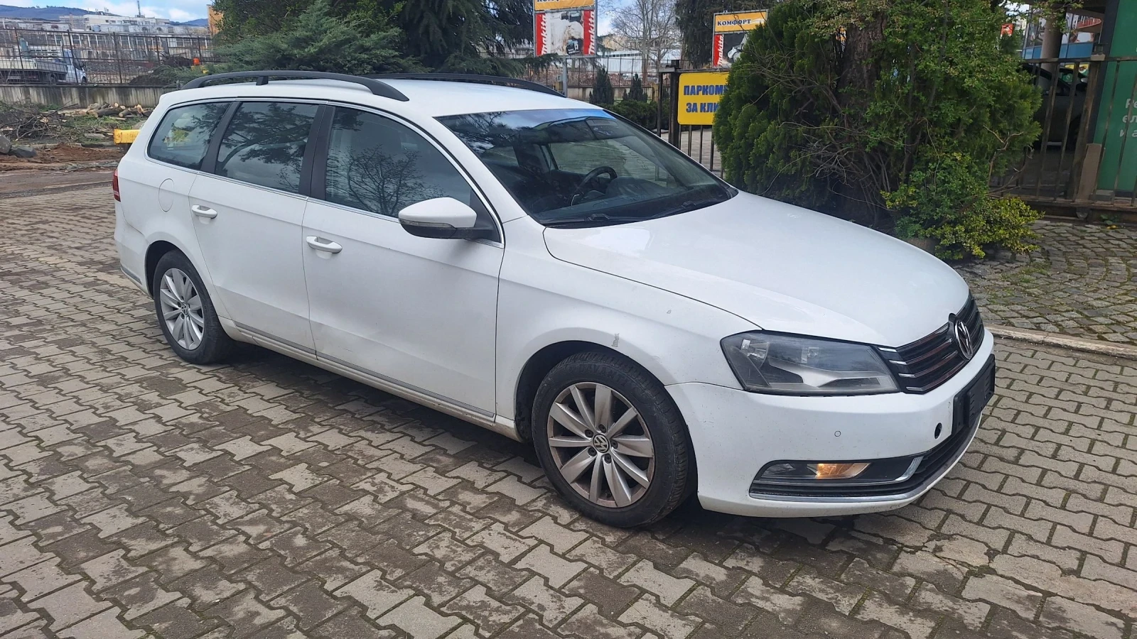 VW Passat 2.0 TDI, снимка 2 - Автомобили и джипове - 54086655