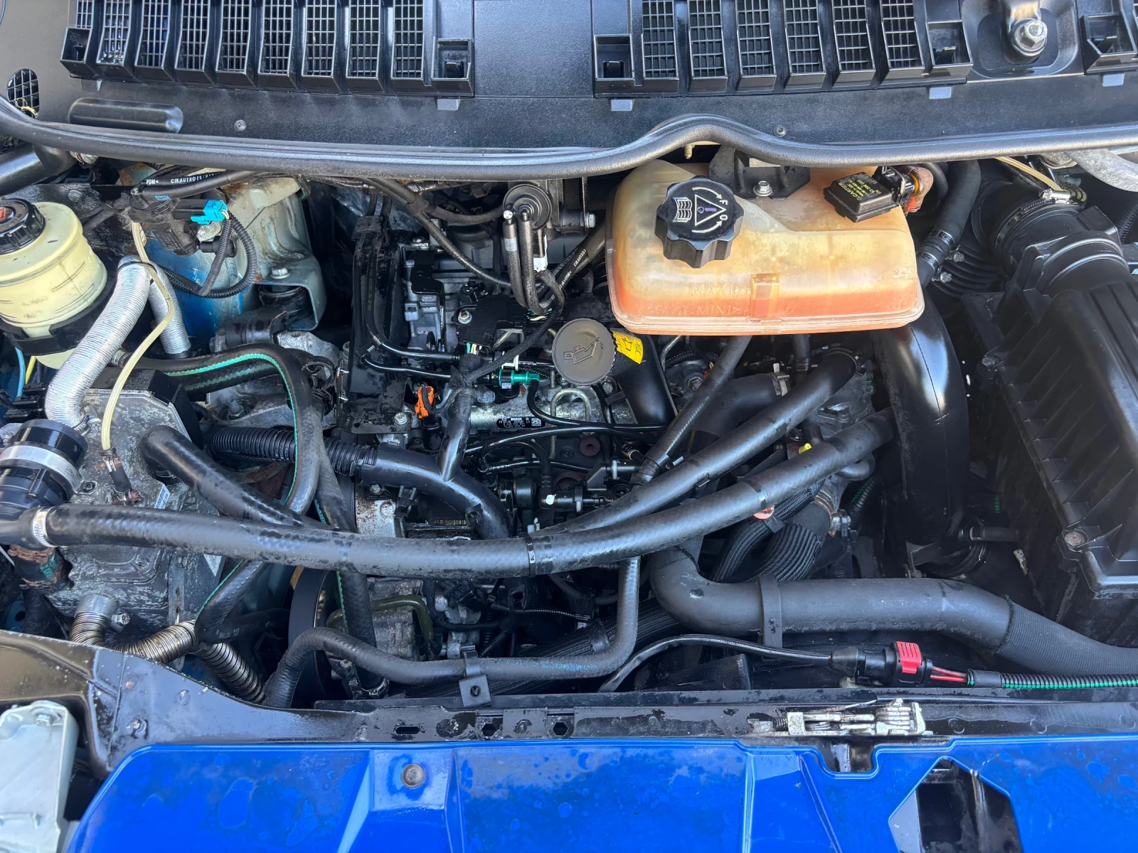 Fiat Scudo 2.0JTD 95 Ккс НОВ ВНОС ГЕРМАНИЯ, снимка 16 - Автомобили и джипове - 54304332
