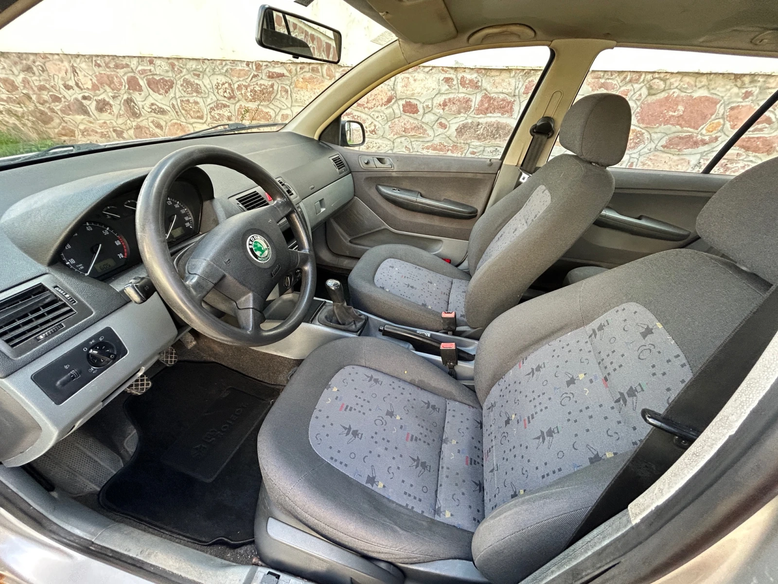 Skoda Fabia 1.2HTP, снимка 8 - Автомобили и джипове - 54323927