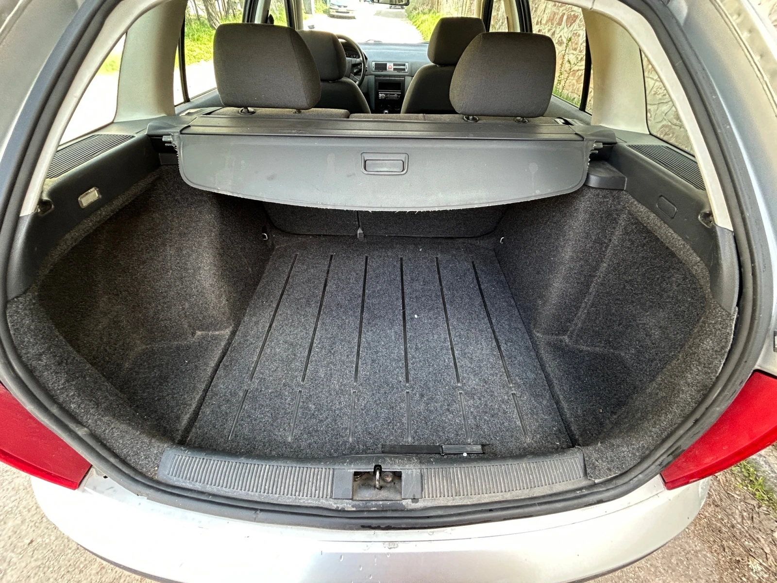 Skoda Fabia 1.2HTP, снимка 13 - Автомобили и джипове - 54323927