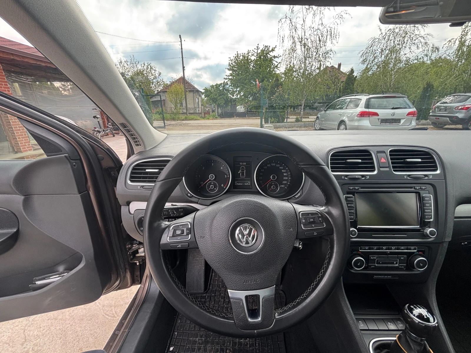VW Golf 1.6TDI-105 , снимка 13 - Автомобили и джипове - 54525900