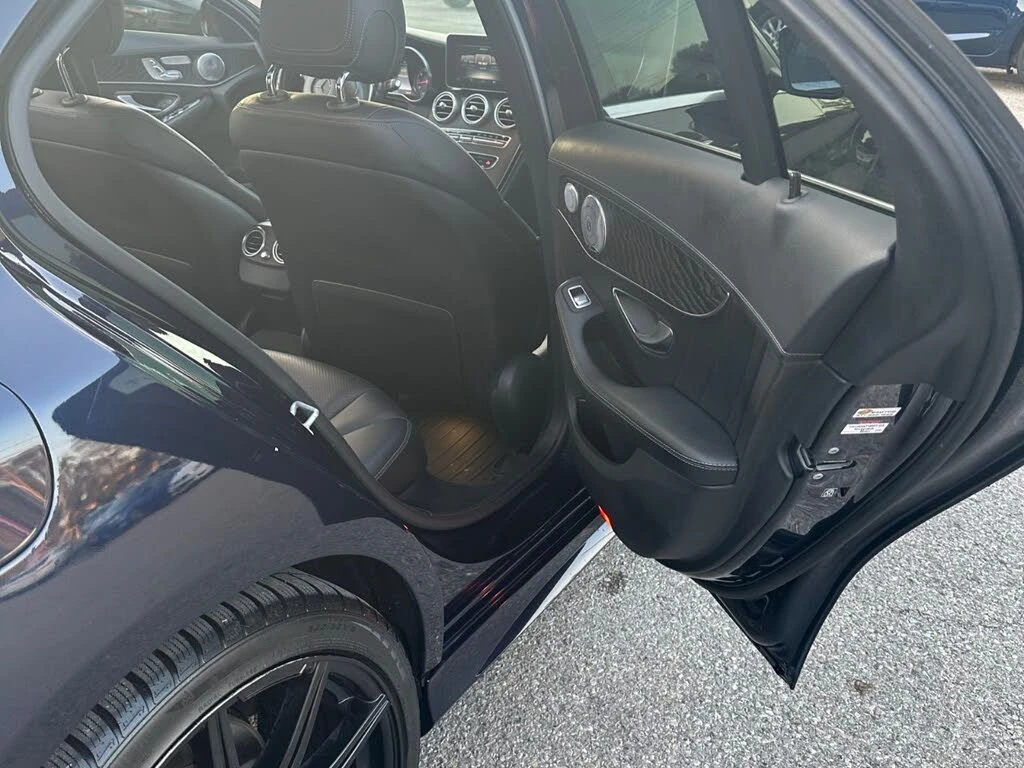 Mercedes-Benz C 400 4MATIC AMG PACK* BURMESTER* PANORAMA* КРАЙНА ЦЕНА*, снимка 13 - Автомобили и джипове - 54766774