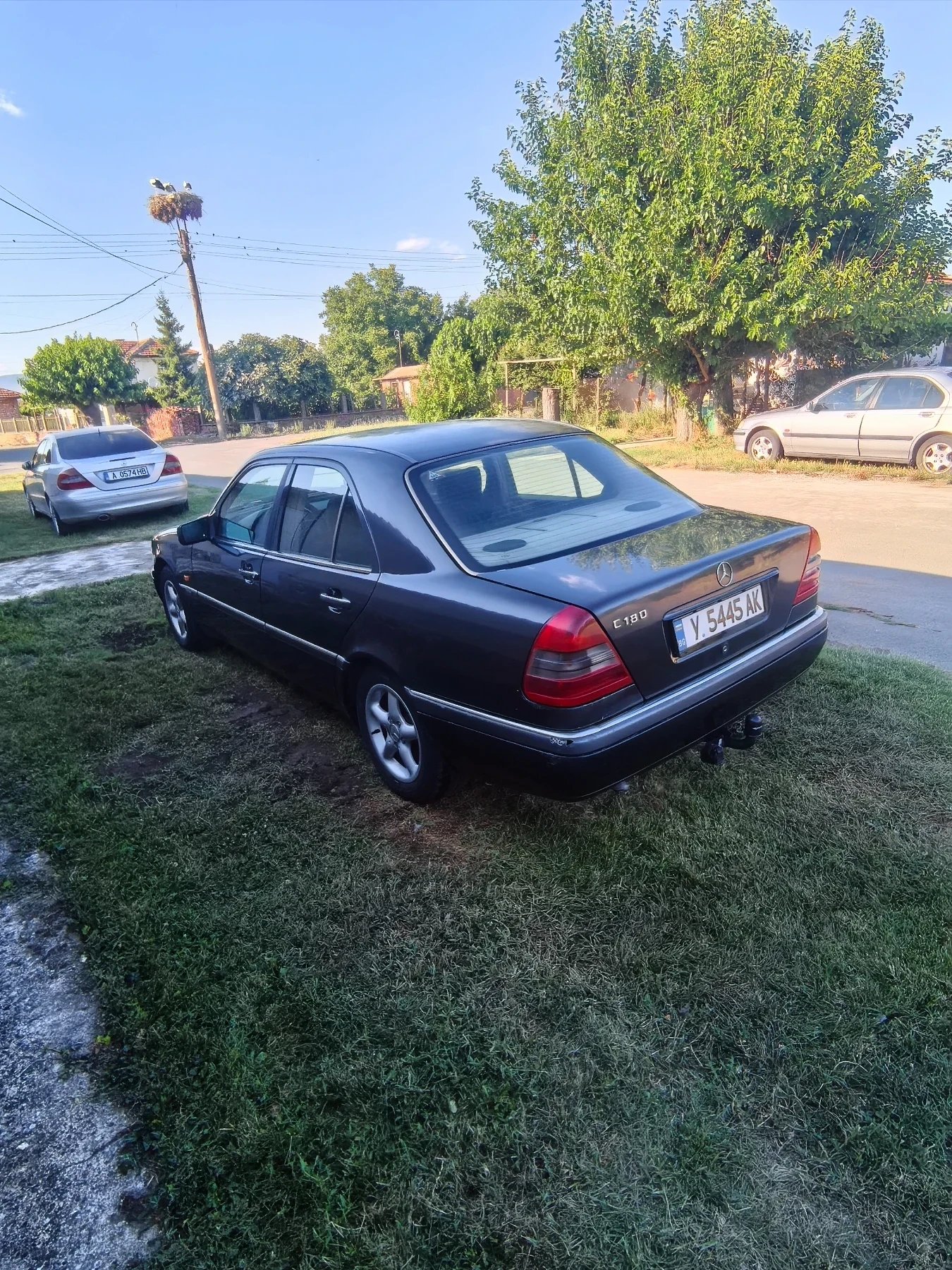 Mercedes-Benz C 180, снимка 4 - Автомобили и джипове - 55303432