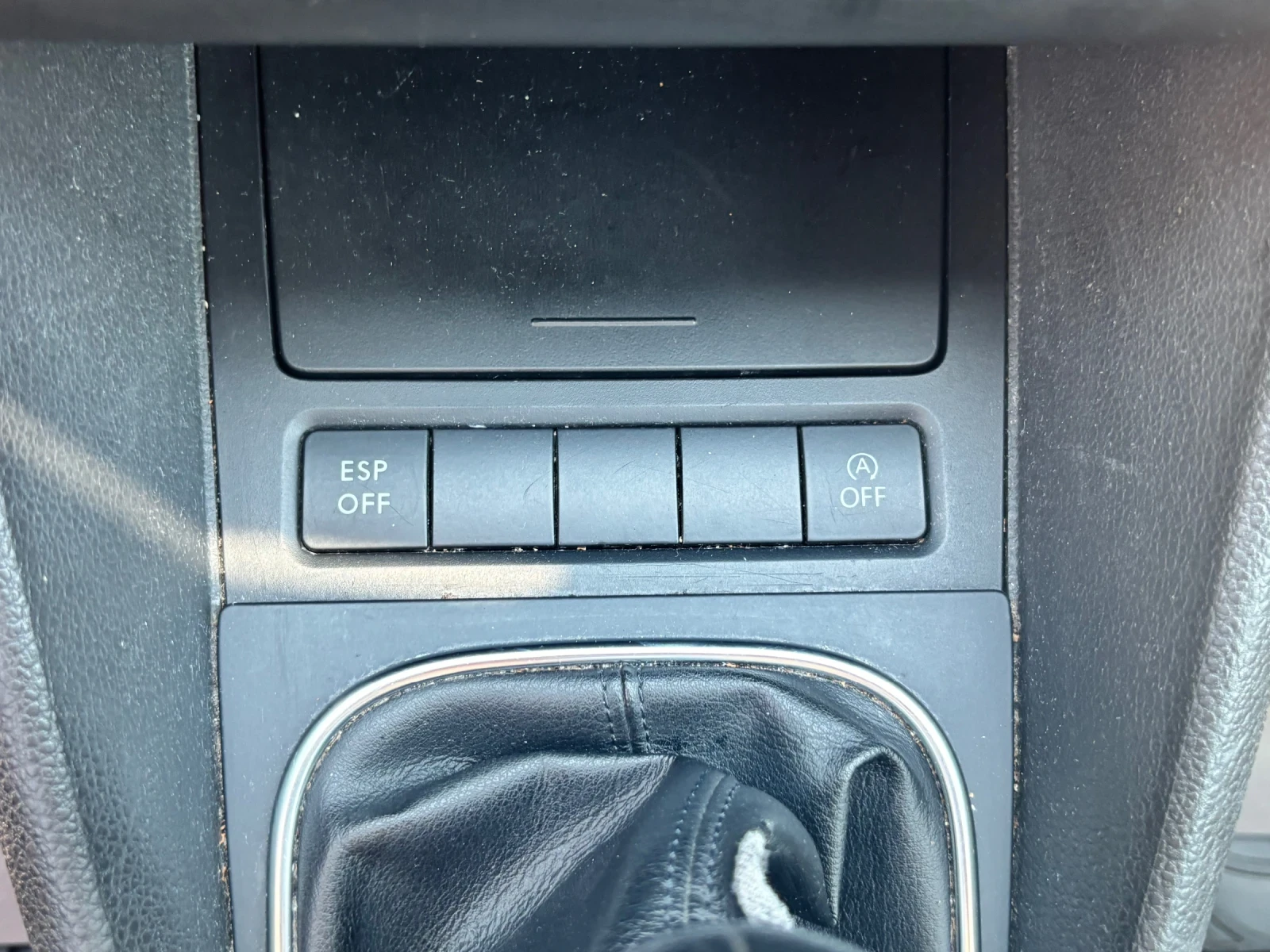 VW Golf 1.6TDI/ЕВРО 5/КЛИМАТОРНИК/TOP, снимка 15 - Автомобили и джипове - 55329619
