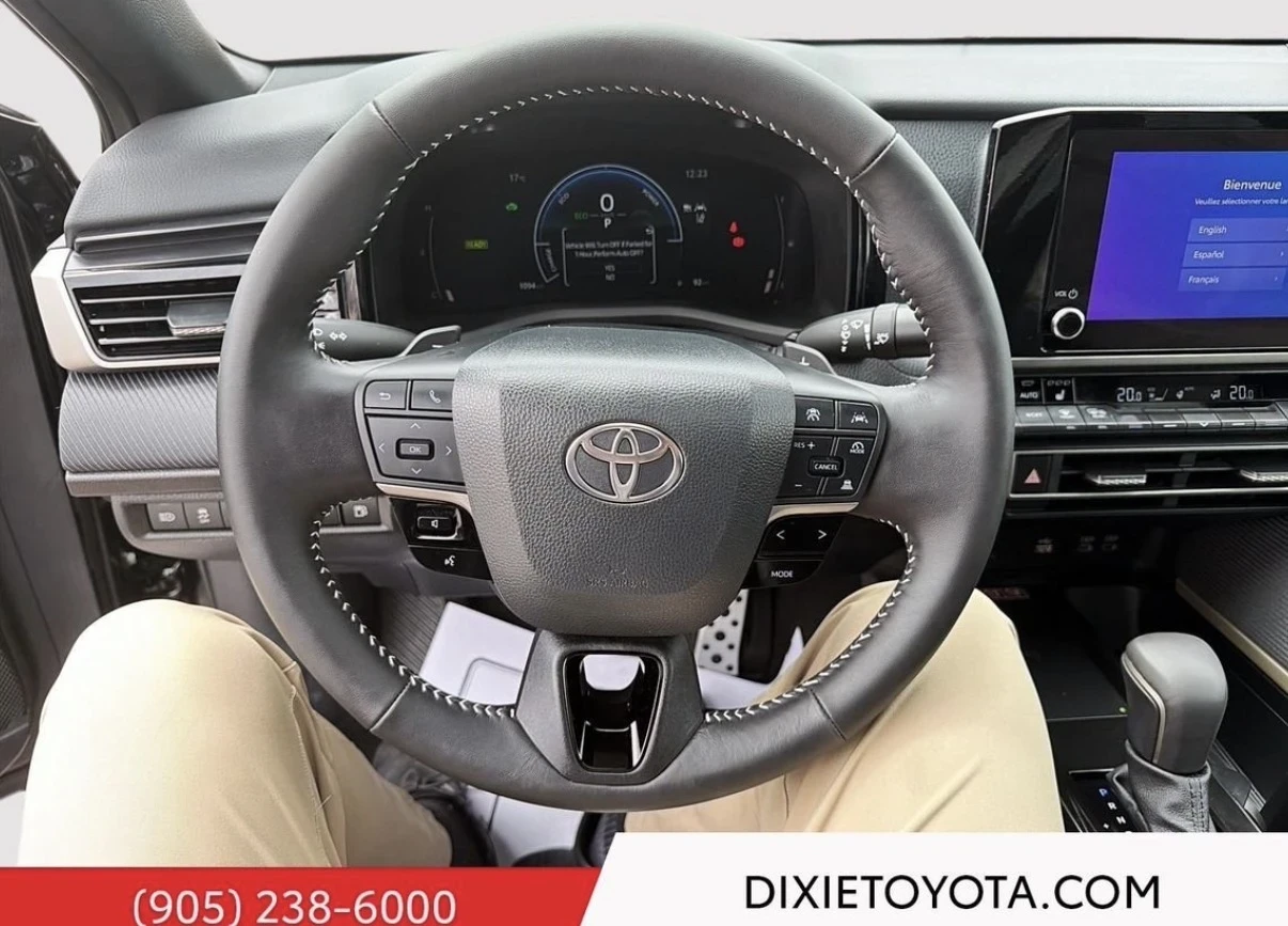 Toyota Camry SE * AWD * ЧЕРЕН САЛОН * НОВА ОТ TOYOTA * , снимка 8 - Автомобили и джипове - 55466565