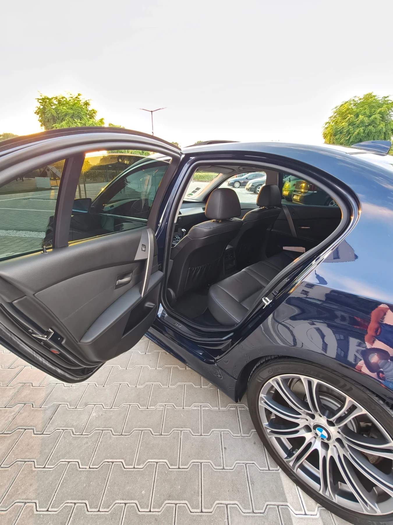 BMW 525, снимка 14 - Автомобили и джипове - 55590217