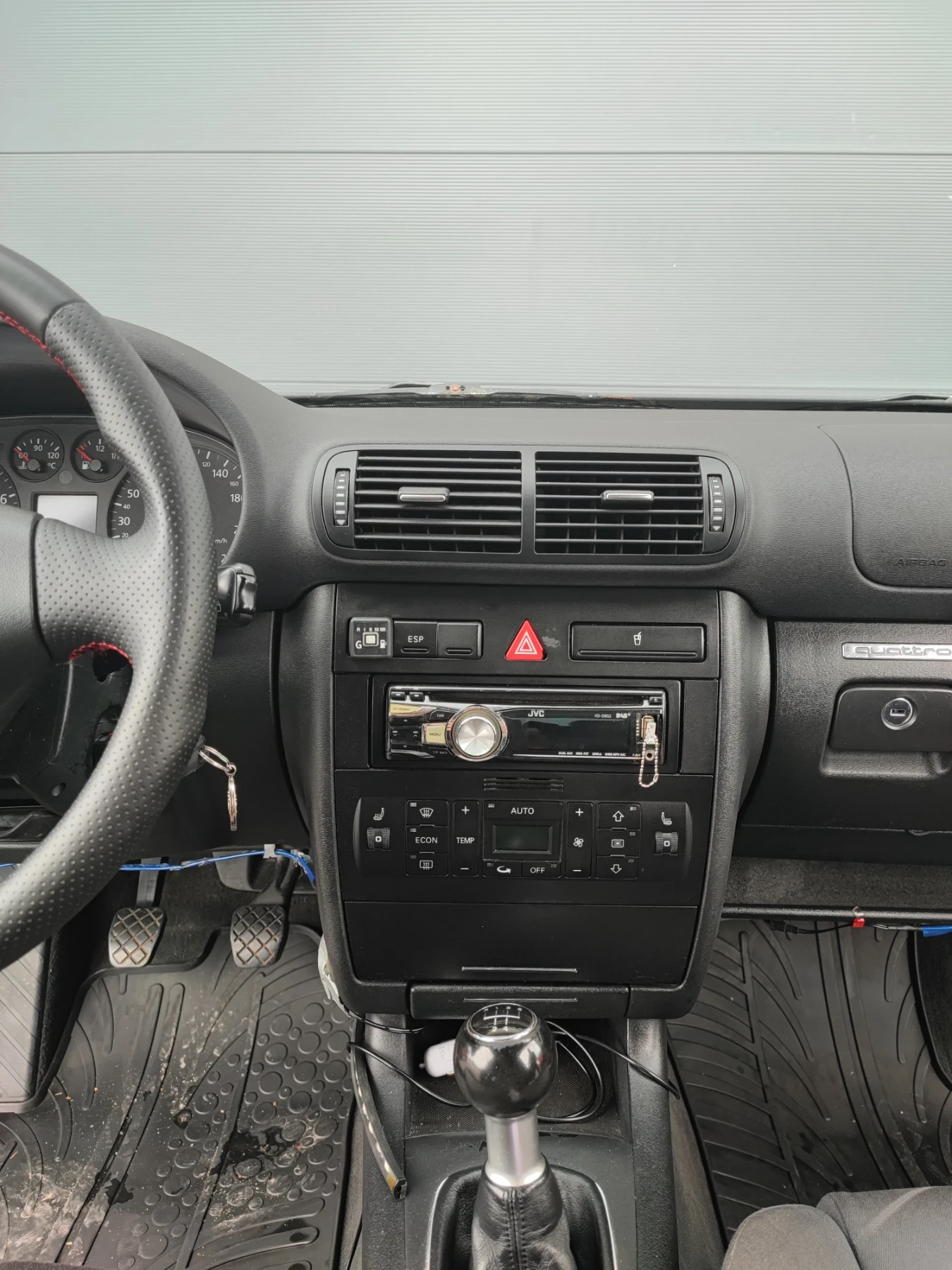Audi A3 1.8T Quattro , снимка 8 - Автомобили и джипове - 55821382