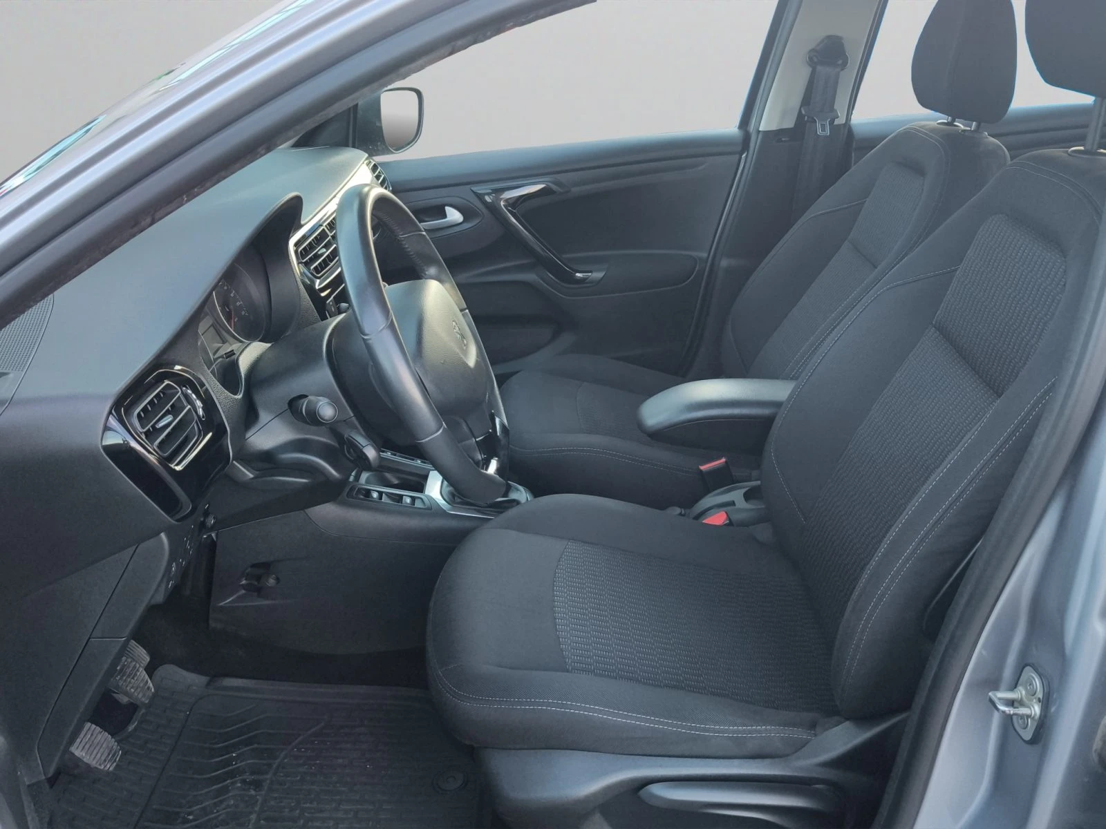 Peugeot 301 ALLURE 1, 5 BlueHDi 102 BVM6 EURO 6//2111191 | Mobile.bg � ����������� 11