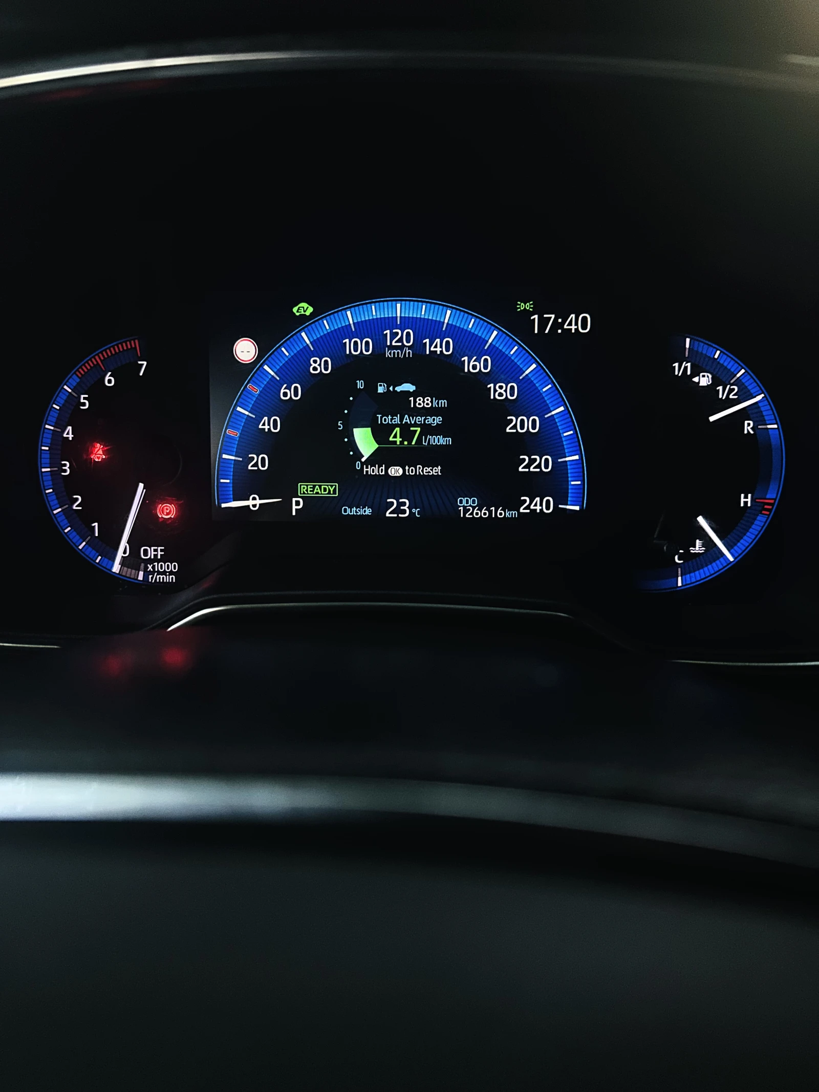 Toyota Corolla Executive, снимка 6 - Автомобили и джипове - 56388359