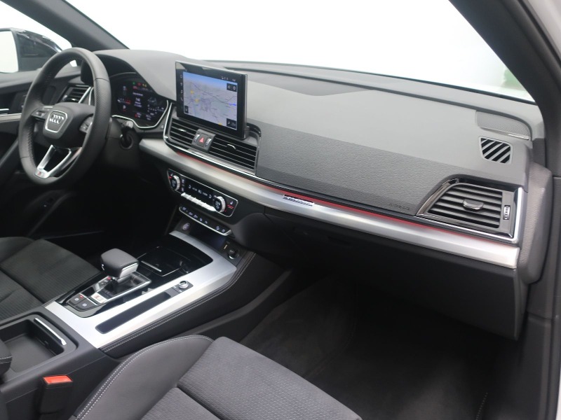 Audi SQ5 Sportback *Quattro*S-LINE*MATRIX*OLED*ГАРАНЦИЯ, снимка 12 - Автомобили и джипове - 43394257