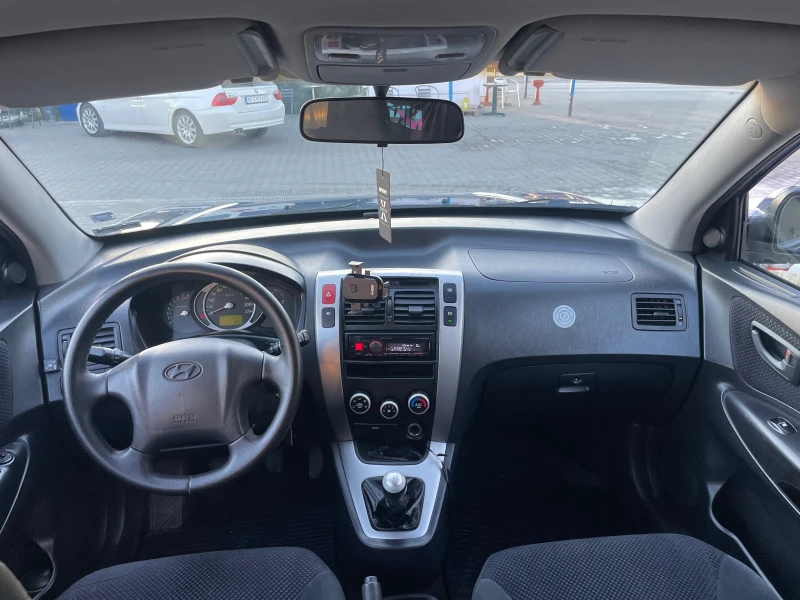 Hyundai Tucson 2.0 4x4 141 кс, снимка 14 - Автомобили и джипове - 49425917