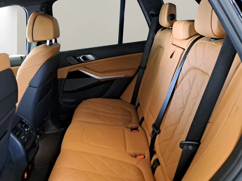 BMW X5 30d xDrive M Pack, снимка 8 - Автомобили и джипове - 52121088