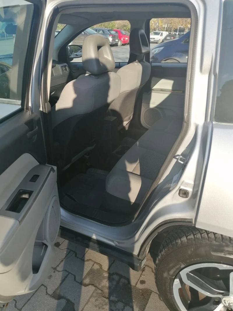 Jeep Compass Limited ГАЗОВ ИНЖЕКЦИОН, снимка 11 - Автомобили и джипове - 52655930