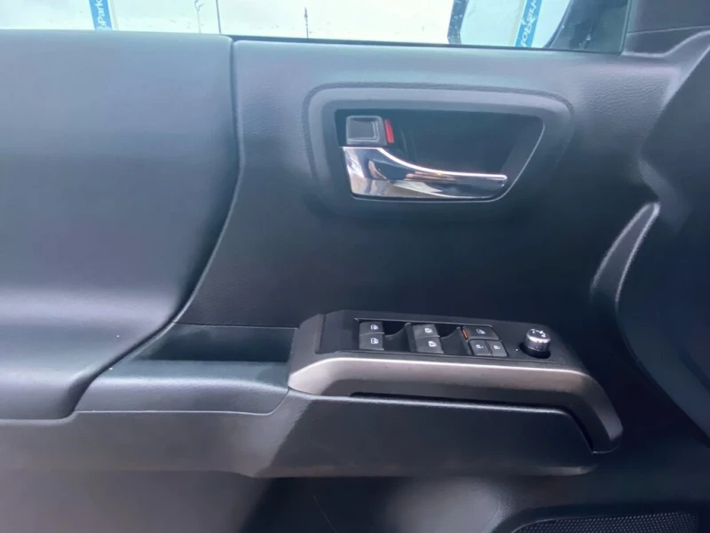 Toyota Tacoma * TRD Sport 4x4 * ЦЕНА ДО БЪЛГАРИЯ* , снимка 10 - Автомобили и джипове - 52828319