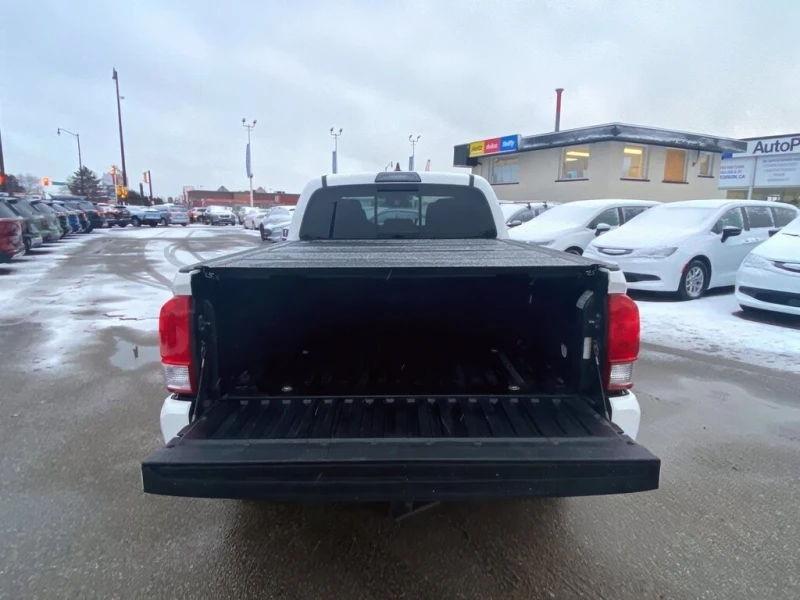 Toyota Tacoma * TRD Sport 4x4 * ЦЕНА ДО БЪЛГАРИЯ* , снимка 7 - Автомобили и джипове - 52828319